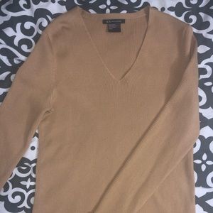 Excellent v-neck Armani Exchange sweater.